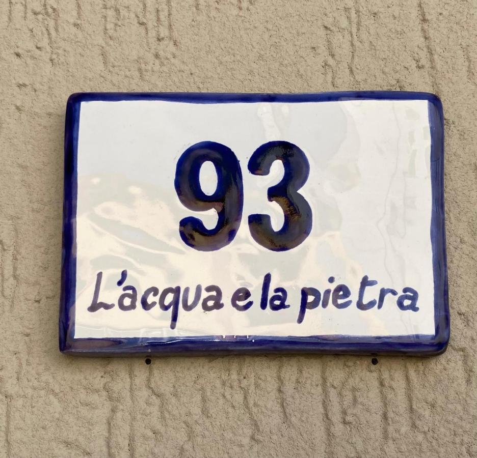 Affittacamere L'acqua E La Pietra